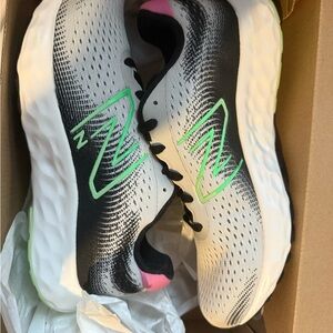 New Balance Grey and Green Running Shoes 520v8